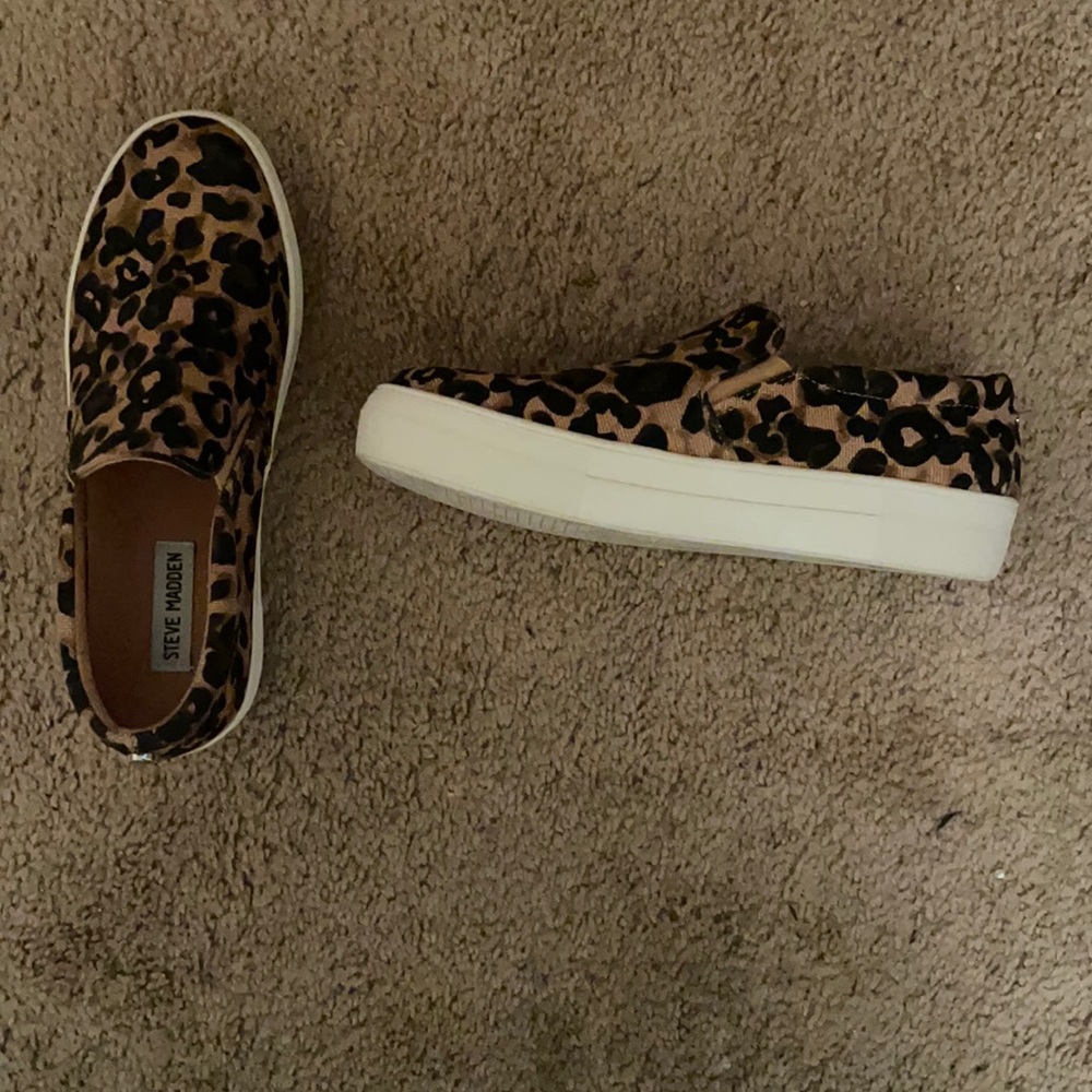 Shoes - Picture 2 of 4